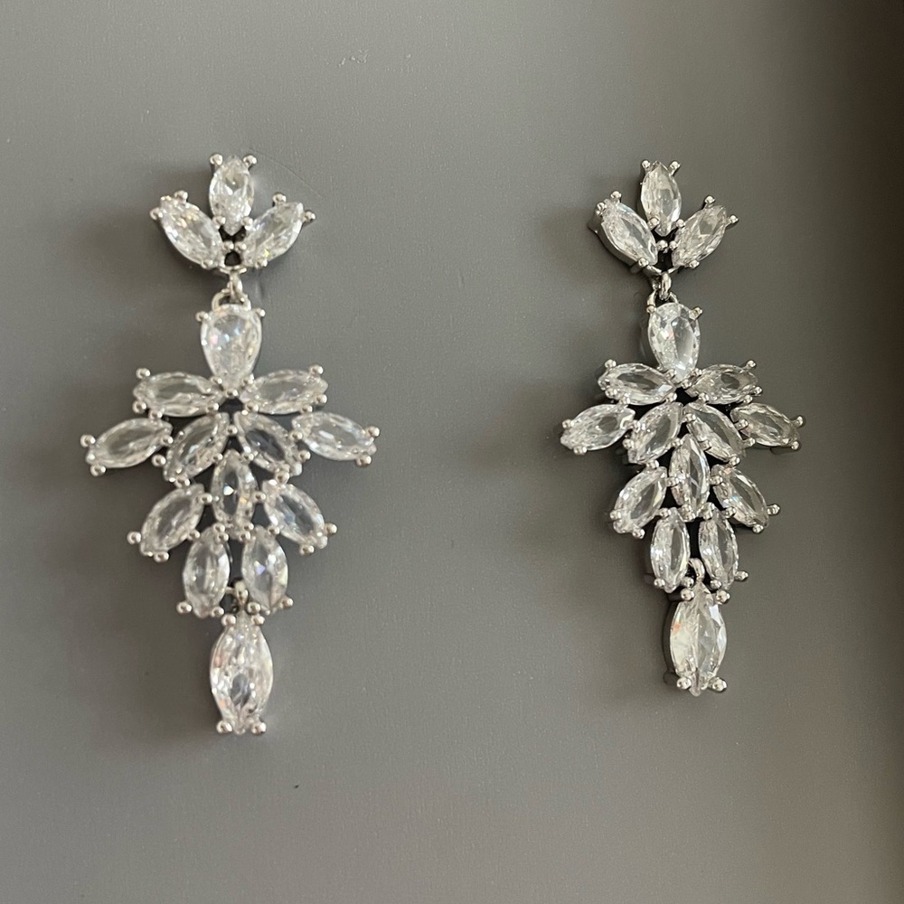 Fine Silver Plated Cubic Zirconia Earrings Holiday Birthday Celebration NEW